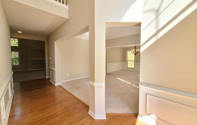 5 beds, 3 baths, $2,695
