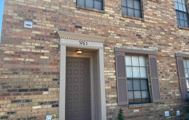5765-5771 Shadydell Drive