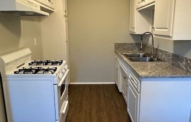 River Road Apartments