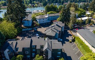 1 bed, 1 bath, 700 sqft, $1,550, Unit 12