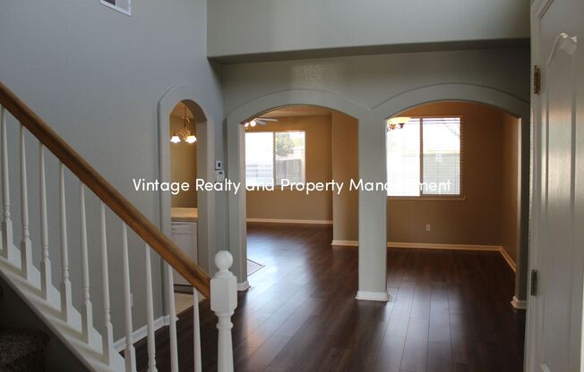 Available Now!! Big 4 Bedroom Home In A Gated Community!!!