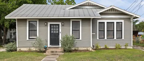 309 N HACKBERRY ST