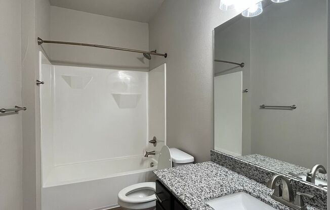 2 beds, 2 baths, 907 sqft, $1,550