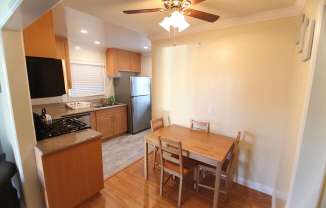 2 beds, 1 bath, 750 sqft, $2,495