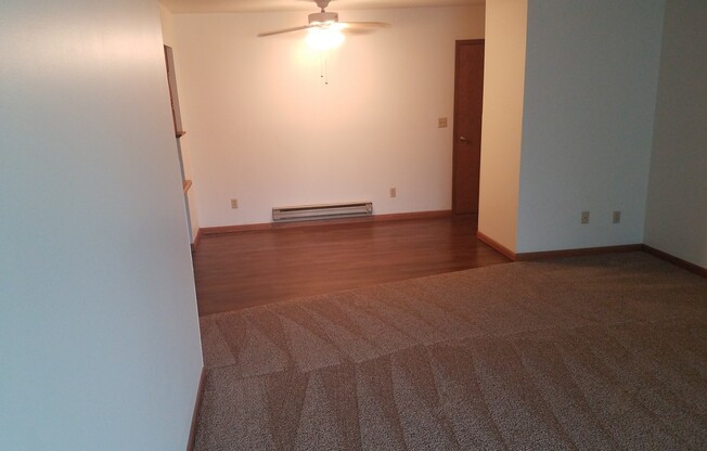 1 bed, 1 bath, 580 sqft, $725