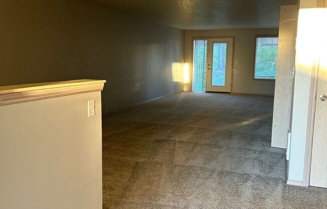 2 beds, 2 baths, 1,240 sqft, $1,940, Unit B6