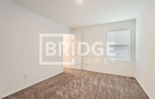 3 beds, 2 baths, $1,595