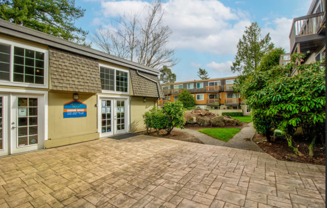 1 bed, 1 bath, 750 sqft, $1,515, Unit C303