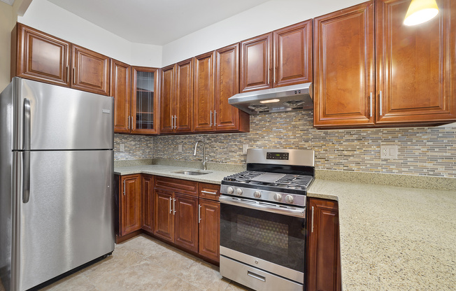 208 LENOX RD