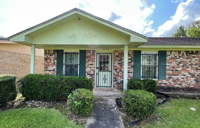 6235 Bedford Dr., Beaumont, TX 77708