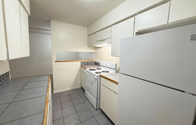 1 bed, 1 bath, 660 sqft, $1,239, Unit OPA-142