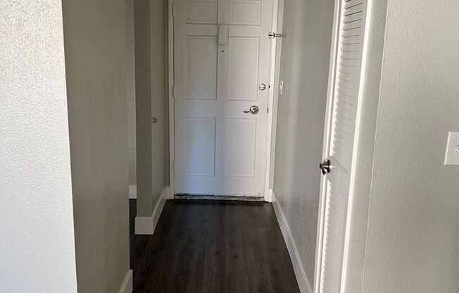 2 beds, 2 baths, 950 sqft, $1,600, Unit 85