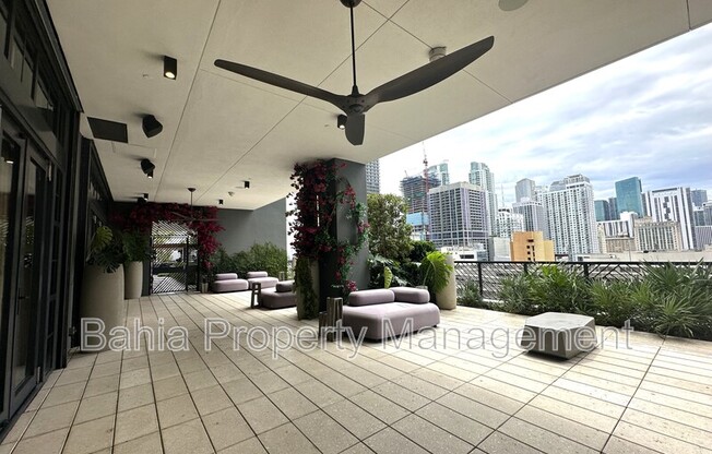 601 NE 1 AVE