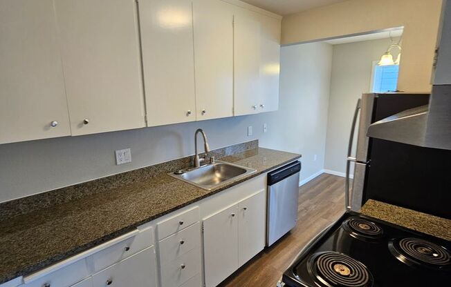 North End Tacoma 2b/1.5ba unit (#7)