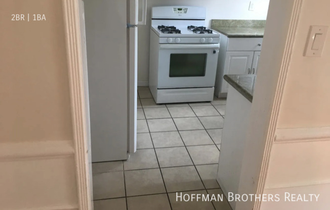 2 beds, 1 bath, $2,895