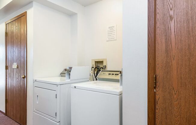 1 bed, 1 bath, 600 sqft, $725, Unit 207