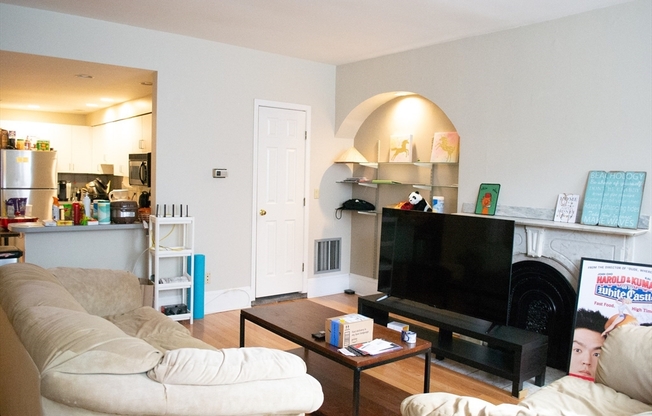 570 MASSACHUSETTS AVE