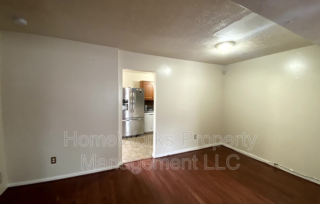 802 CORKTREE RD