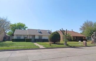 1113 Maydelle Lane