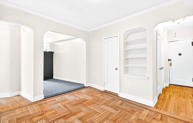 601 PELHAM PKWY N