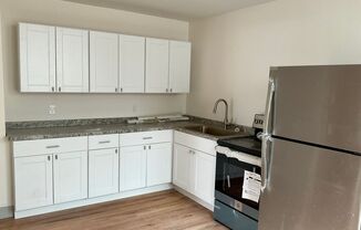 Studio, 1 bath, $1,050, Unit 721 Macon Ave #7