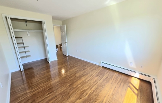2 beds, 2 baths, 861 sqft, $2,450, Unit 407