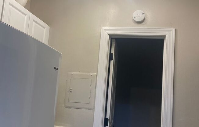 Studio, 1 bath, 307 sqft, $1,125, Unit 1R