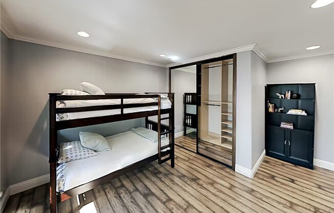 12403 ERWIN ST