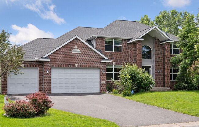 Gorgeous Single Family Home - June 1st Move in!