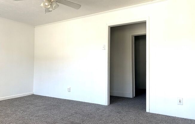 3 beds, 1 bath, $1,000