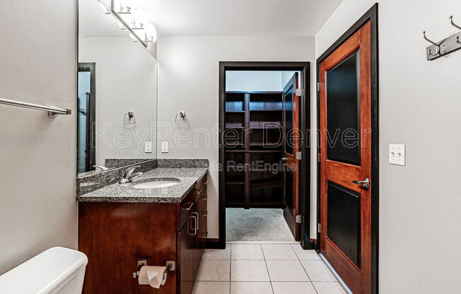 1 bed, 1 bath, 669 sqft, $2,300, Unit 2107