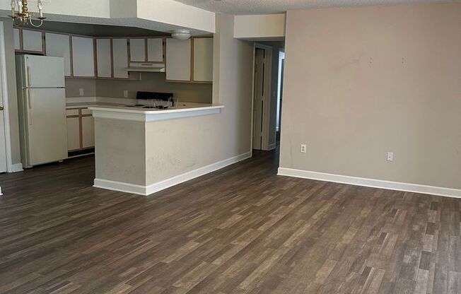 3 beds, 2 baths, 1,151 sqft, $1,095, Unit 202