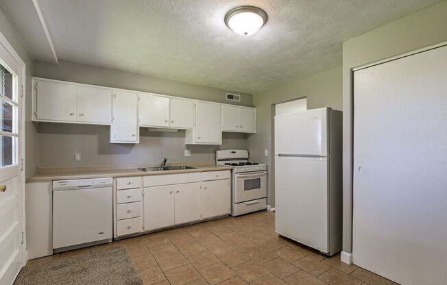 5316/5318/5320/5322 Ervin St. 4plex