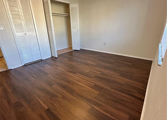 2707 HUNT CLUB LN