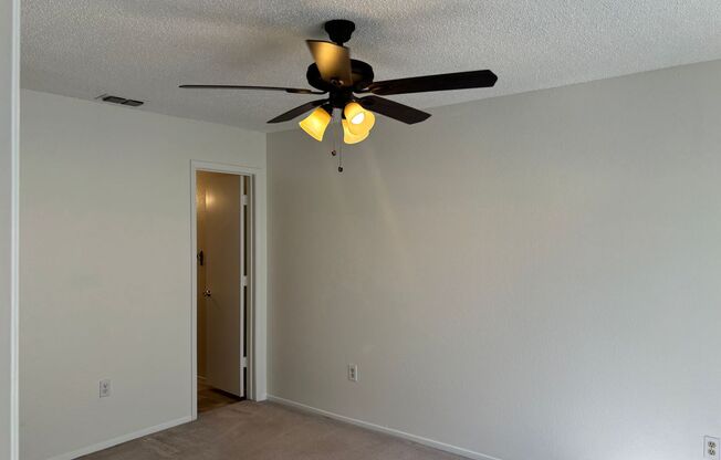 2 beds, 2 baths, $1,500