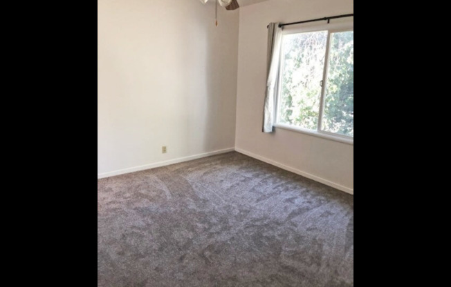 16701-16705 Liberty