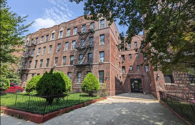 363 OCEAN PKWY
