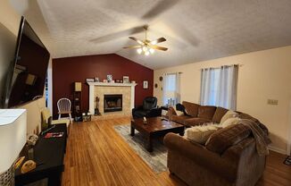 3 beds, 2 baths, $2,800