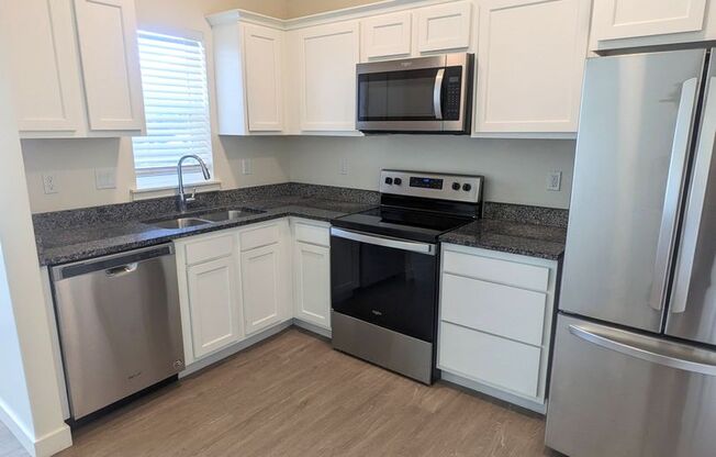 Move In This June! 2 Weeks Rent Free – 3 Bed 2.5 Bath Townhome in Clearfield