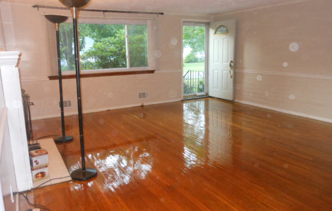 14 LYMAN RD