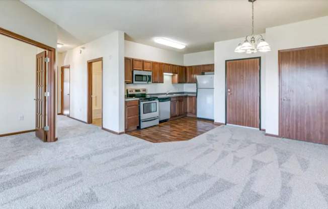 2 beds, 2 baths, 1,003 sqft, $1,580, Unit 35-321