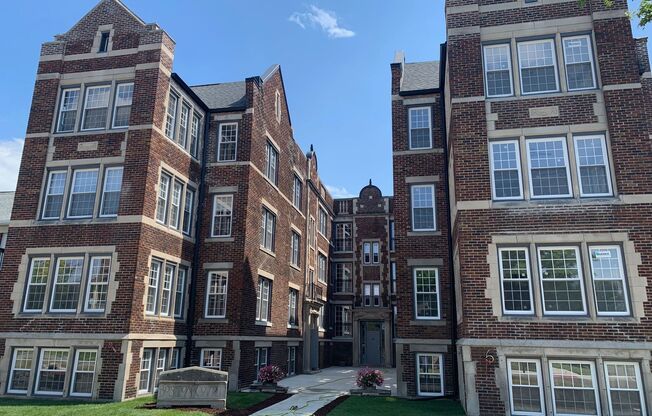 Studio, 1 bath, 425 sqft, $900, Unit G-12