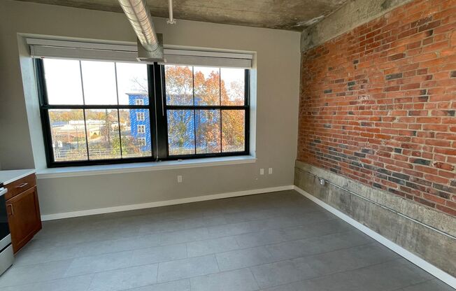 2 beds, 1 bath, 804 sqft, $2,650, Unit Unit #407