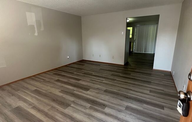 2 beds, 1 bath, 850 sqft, $1,550