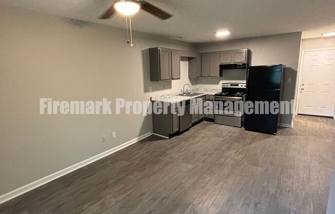 Studio, 1 bath, 318 sqft, $895, Unit 18