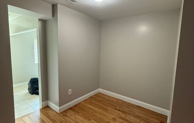 253 Newcomb St. SE