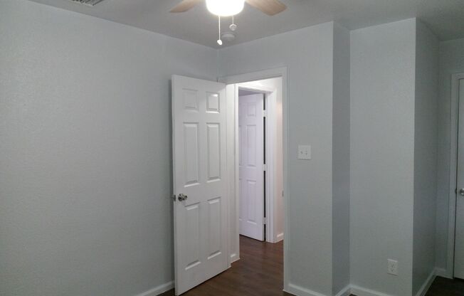 Charming 2-Bedroom Home Near Downtown San Antonio