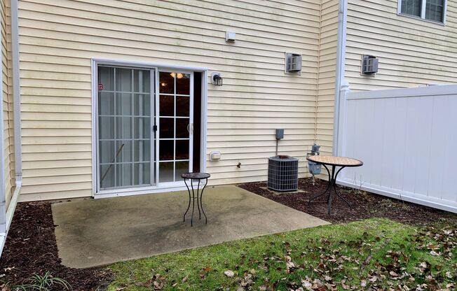 2 beds, 2.5 baths, $1,695