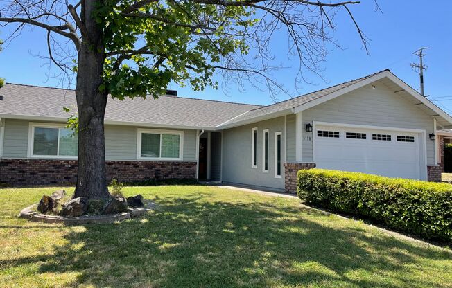 NICE UPDATED SINGLE STORY HOME IN ROCKLIN!