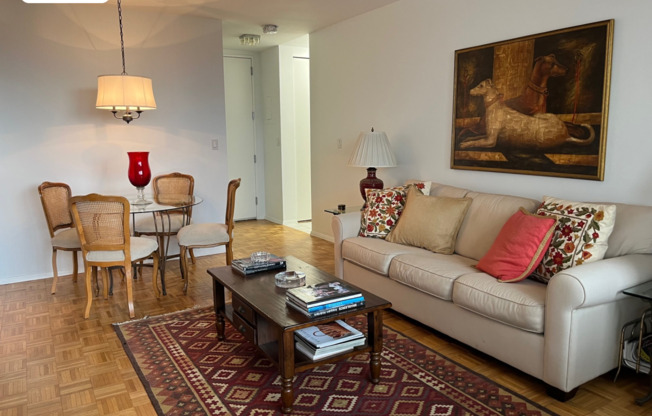 161 W 61 ST